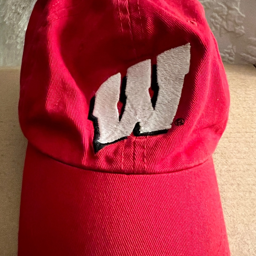 Wisconsin Badgers Baseball Cap